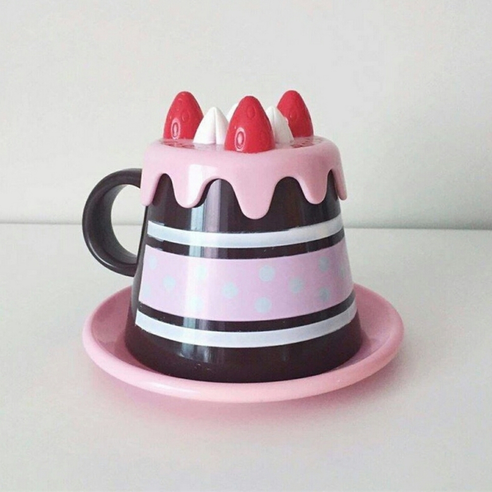 NWOT - Ice Cream Strawberry Dessert Cup with Saucer Plate